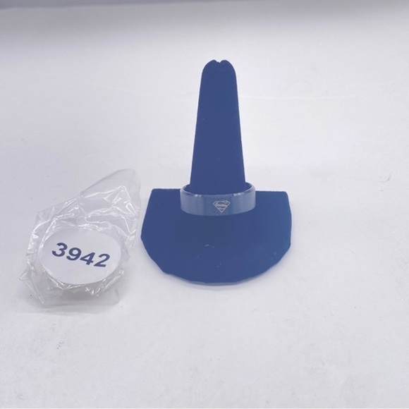 8MM Men’s Stainless Steel Band Ring Superman Logo Black Size 13 - Picture 2 of 8